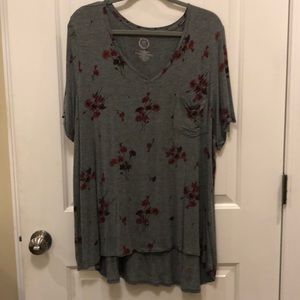 Maurice’s hi low printed tee